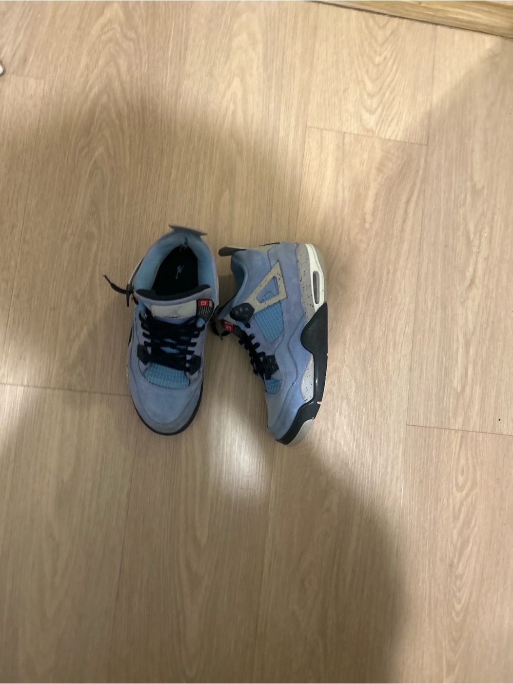 Jordan Kids Light Blue and Navy Retro Sneakers